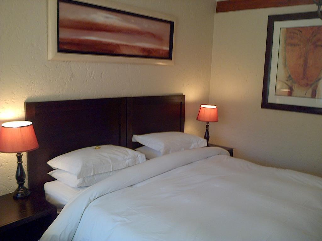 Jubilee Lodge Guest House Johannesburg Oda fotoğraf