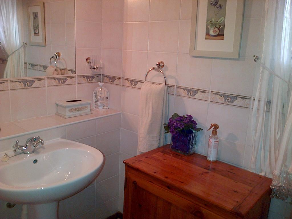 Jubilee Lodge Guest House Johannesburg Oda fotoğraf