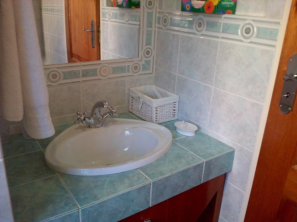 Jubilee Lodge Guest House Johannesburg Oda fotoğraf