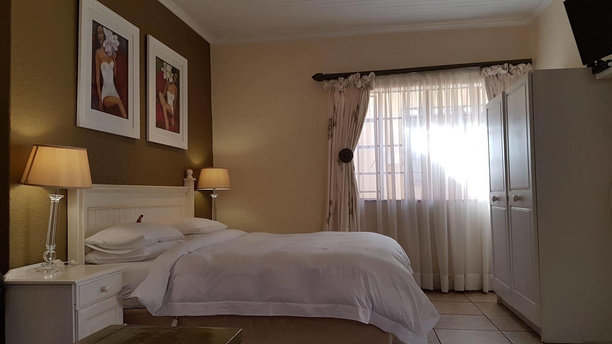 Jubilee Lodge Guest House Johannesburg Dış mekan fotoğraf